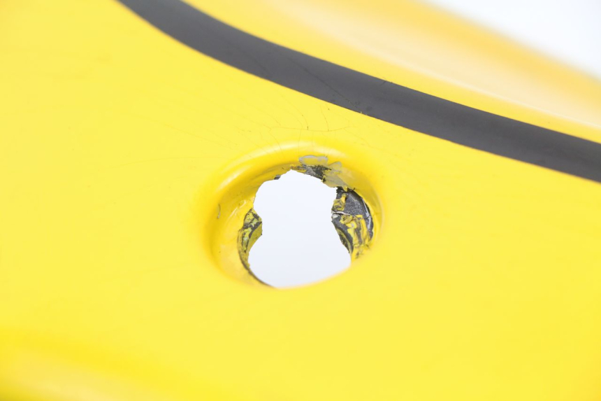 photo de Fiancata laterale anteriore destra SUZUKI GSXF GSX F 600 (1988 - 1997) - Focus sulla struttura