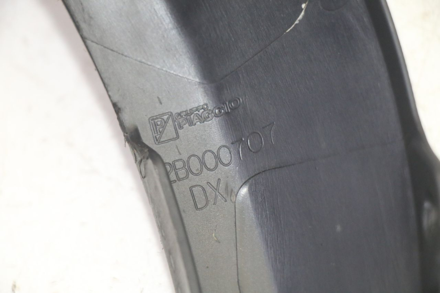 photo de CARENA PIAGGIO MP3 HPE 350 (2018 - 2020) - Vista d'insieme del prodotto