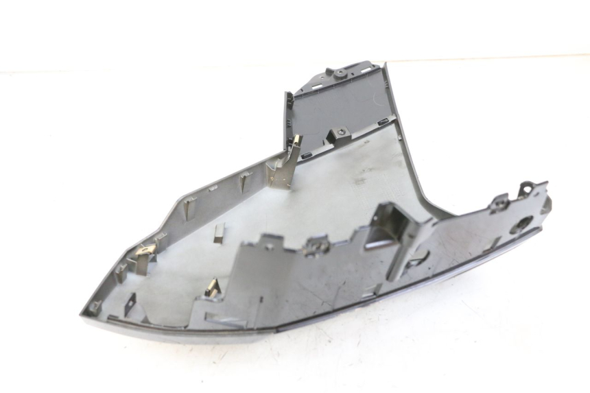 photo de CARENA PEUGEOT TWEET 4T 50 (2023 - 2025) - Vista d'insieme del prodotto