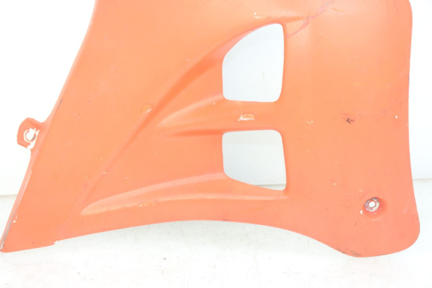 photo de PARAFANGO LATERALE ANTERIORE DESTRO GILERA RK 50 (1996 - 1999) - Dettaglio del componente