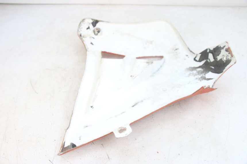 photo de PARAFANGO LATERALE ANTERIORE DESTRO GILERA RK 50 (1996 - 1999) - Vista d'insieme del prodotto