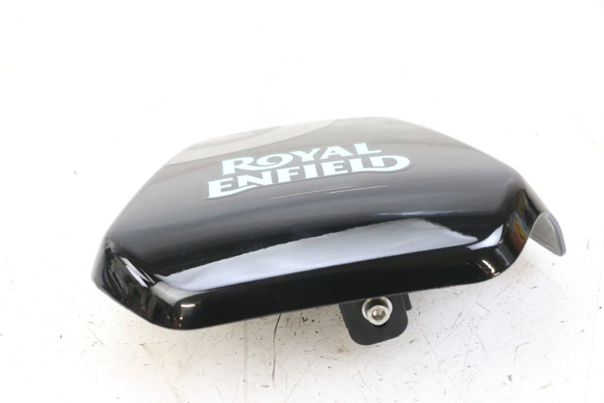 photo de CARENA ROYAL ENFIELD SCRAM 411 (2022 - 2024) - Primo piano tecnico