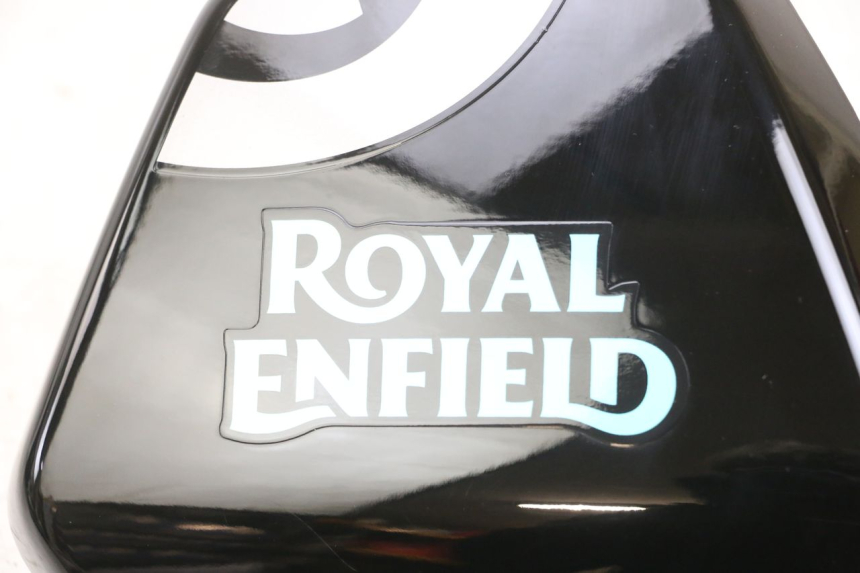 photo de CARENA ROYAL ENFIELD SCRAM 411 (2022 - 2024) - Stato della superficie e materiale
