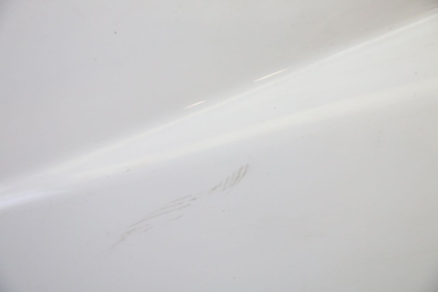 photo de CARENA PEUGEOT SATELIS 125 (2010 - 2012) - Zoom sullo stato d'uso