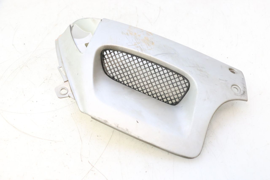 photo de PARAFANGO LATERALE ANTERIORE DESTRO PEUGEOT SPEEDFIGHT LC 50 (1996 - 2002) - Dettaglio del componente