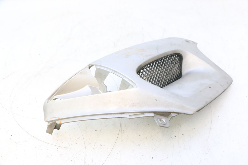 photo de PARAFANGO LATERALE ANTERIORE DESTRO PEUGEOT SPEEDFIGHT LC 50 (1996 - 2002) - Stato della superficie e materiale