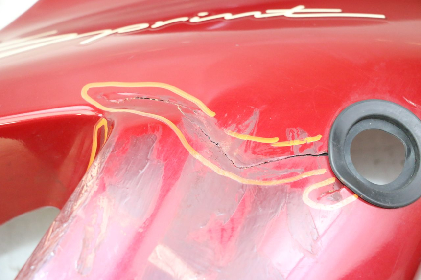 photo de CARENA TRIUMPH SPRINT 900 (1995 - 1998) - Primo piano ad alta risoluzione