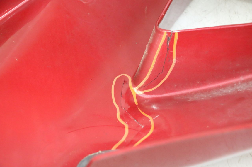 photo de CARENA TRIUMPH SPRINT 900 (1995 - 1998) - Zoom sullo stato d'uso