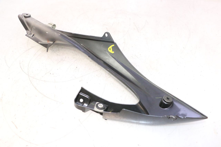 photo de FIANCATA ANTERIORE DESTRA SUPERIORE YAMAHA YZF R6 600 (2008 - 2009) - Altra vista dell'articolo