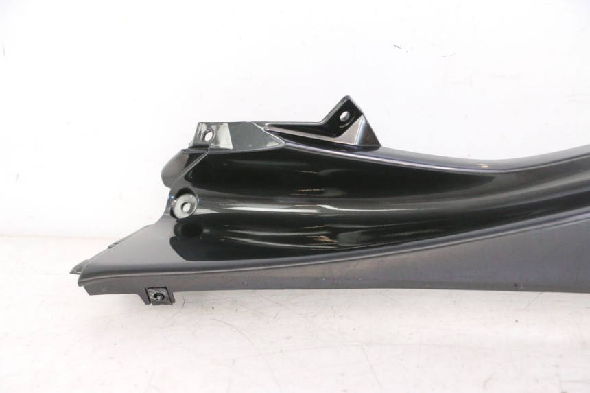 photo de FIANCATA ANTERIORE DESTRA SUPERIORE YAMAHA YZF R6 600 (2008 - 2009) - Altra angolazione