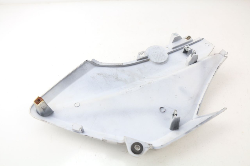 photo de CARENA YAMAHA XMAX X-MAX ABS 125 (2014 - 2016) - Zoom sullo stato d'uso