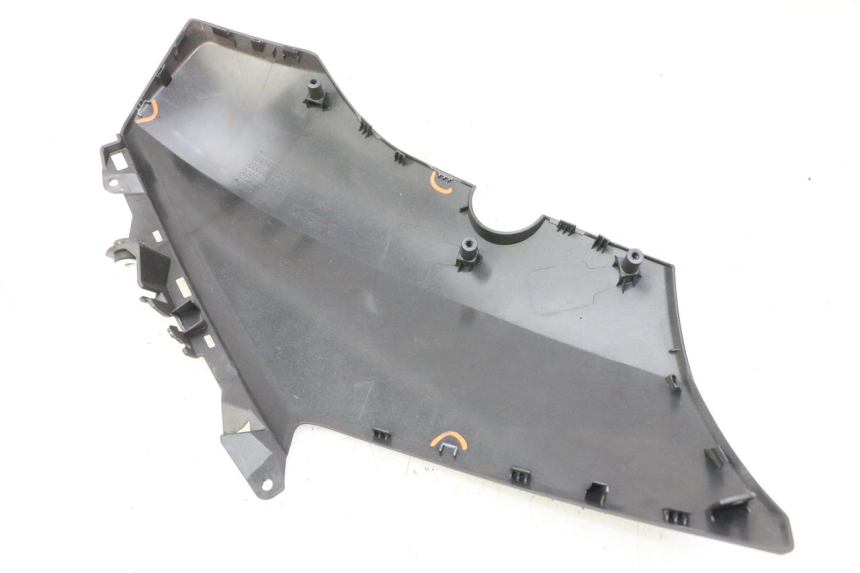 photo de CARENA YAMAHA XMAX X-MAX 125 (2021 - 2025) - Zoom sullo stato d'uso