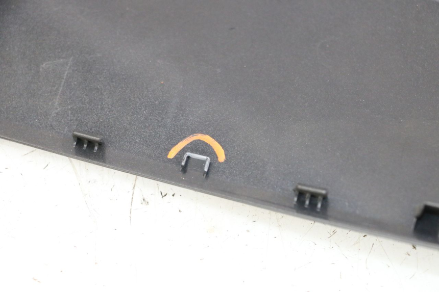 photo de CARENA YAMAHA XMAX X-MAX 125 (2021 - 2025) - Altra angolazione