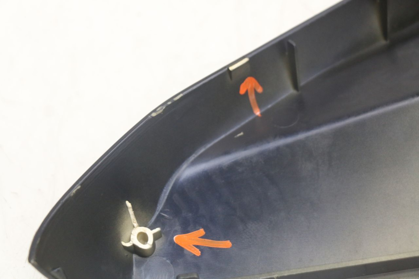 photo de PARAFANGO LATERALE ANTERIORE SINISTRO QUADRO 3D S 350 (2013 - 2018) - Dettagli dei punti di fissaggio