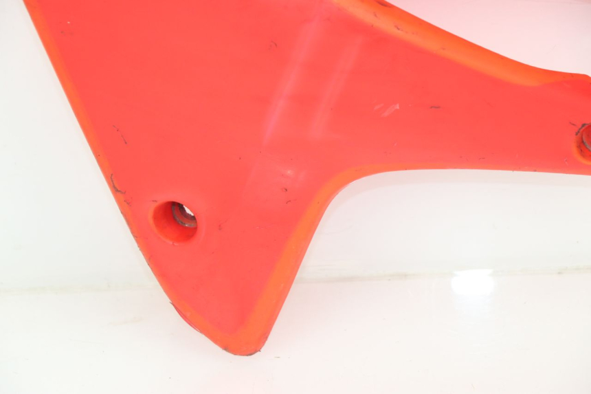 photo de Pannello laterale anteriore sinistro HONDA CR 85 (2003 - 2007) - Dettagli dei punti di fissaggio