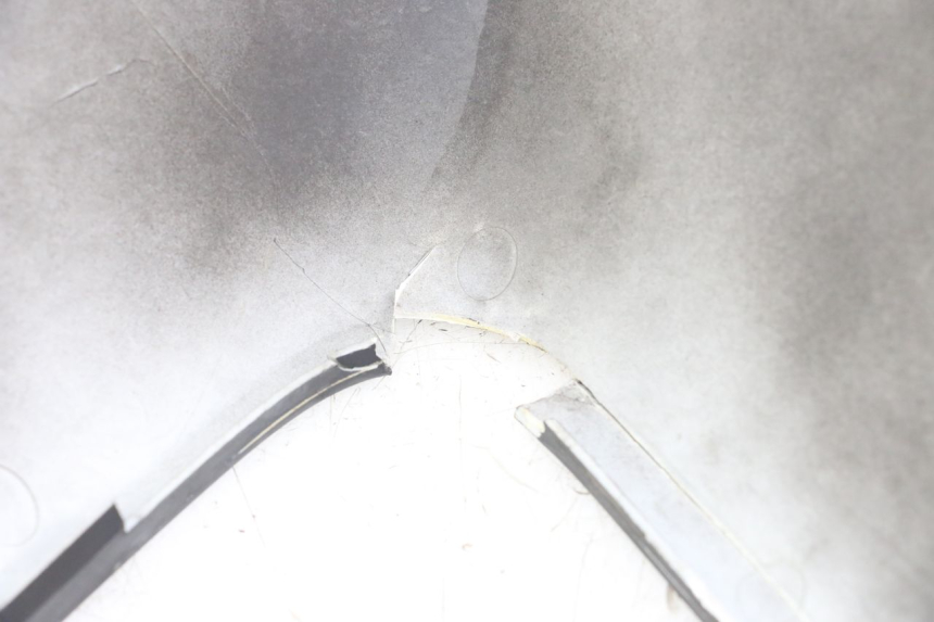 photo de Pannello laterale anteriore sinistro KYMCO DINK STREET ABS 125 (2011 - 2018) - Dettaglio del componente