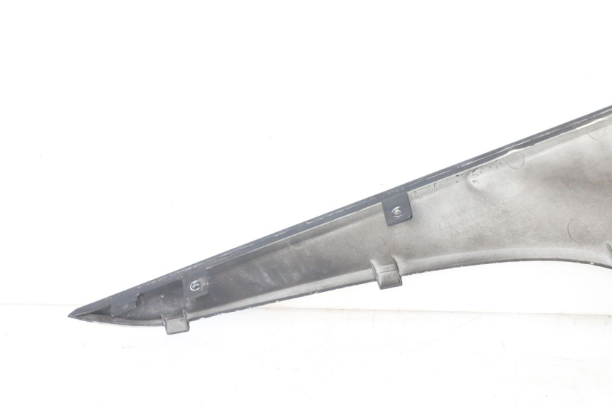 photo de Pannello laterale anteriore sinistro KYMCO DINK STREET ABS 125 (2011 - 2018) - Zoom sullo stato d'uso