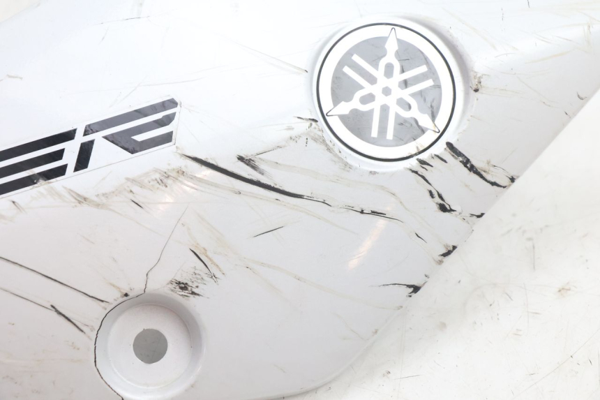 photo de CARENA YAMAHA FZ8 800 (2010 - 2016) - Zoom sullo stato d'uso
