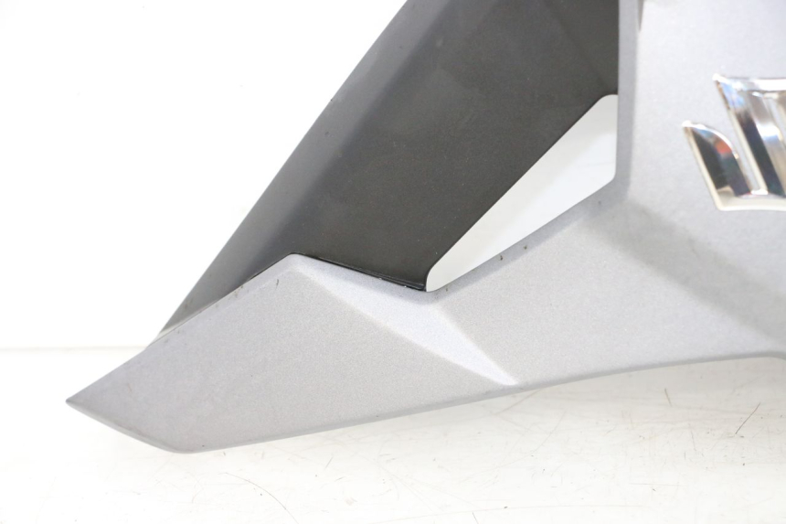 photo de CARENA SUZUKI GSR 750 (2011 - 2017) - Zoom sui componenti