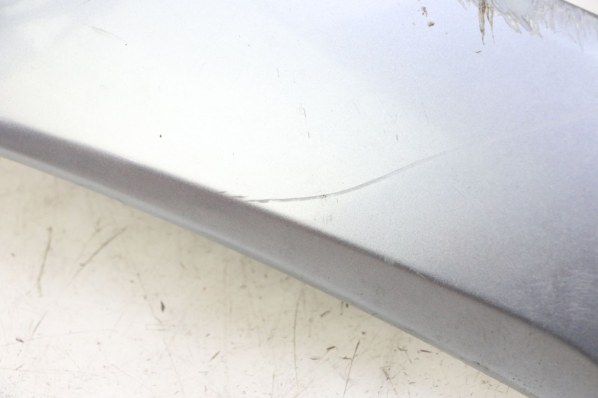 photo de CARENA SYM JOYMAX 125 (2010 - 2017) - Dettagli dei punti di fissaggio