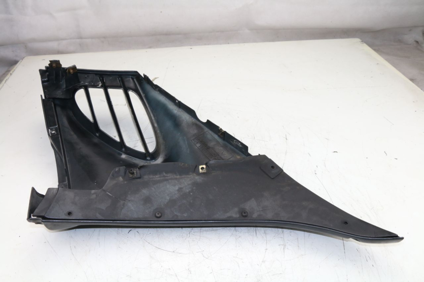 photo de Pannello laterale anteriore sinistro BMW K LT ABS 1100 (1990 - 1996) - Primo piano tecnico