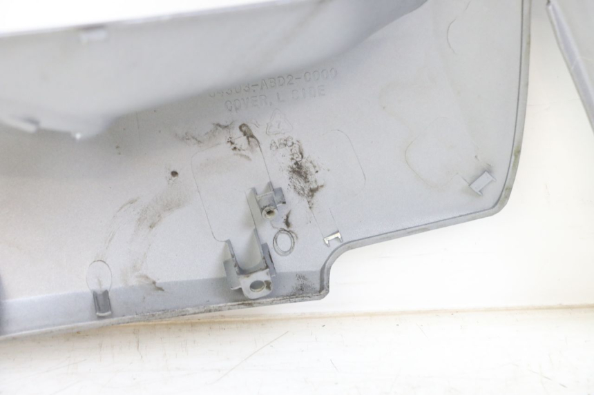 photo de CARENA KYMCO X-TOWN XTOWN 125 (2016 - 2021) - Stato della superficie e materiale