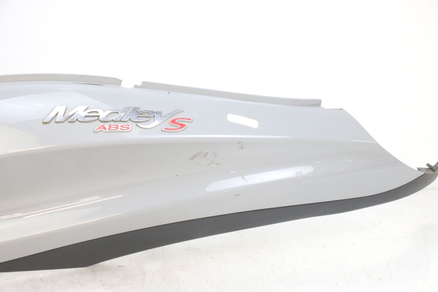 photo de PARAFANGO LATERALE ANTERIORE SINISTRO PIAGGIO MEDLEY 125 (2016 - 2023) - Vista d'insieme del prodotto