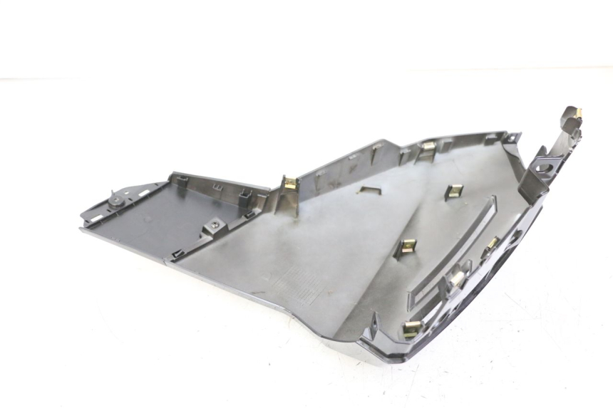 photo de CARENA PEUGEOT TWEET 4T 50 (2023 - 2025) - Dettaglio del componente