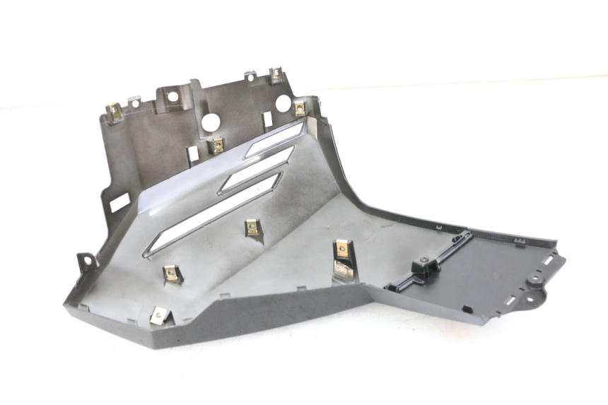 photo de CARENA PEUGEOT TWEET 4T 50 (2023 - 2025) - Altra angolazione