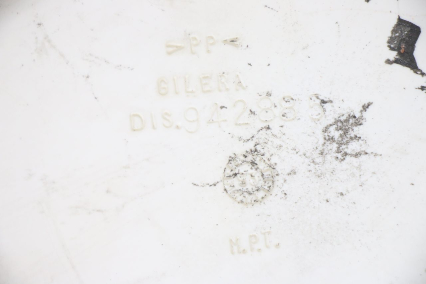 photo de PARAFANGO LATERALE ANTERIORE SINISTRO GILERA RK 50 (1996 - 1999) - Zoom sullo stato d'uso