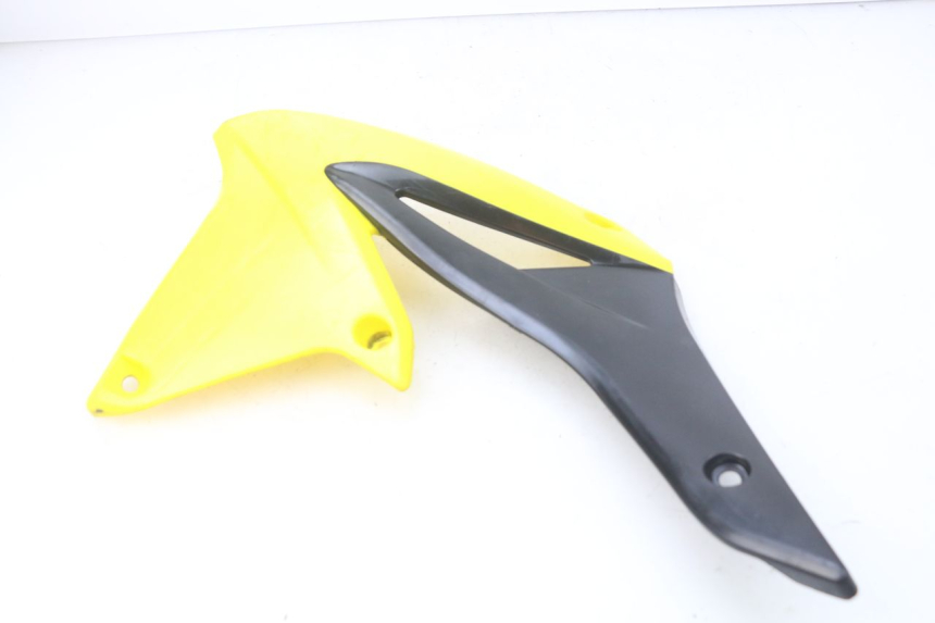 photo de PARAFANGO LATERALE ANTERIORE SINISTRO SUZUKI RM-Z RMZ 250 (2010 - 2016) - Primo piano tecnico