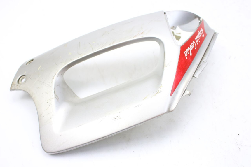 photo de PARAFANGO LATERALE ANTERIORE SINISTRO PEUGEOT SPEEDFIGHT LC 50 (1996 - 2002) - Dettagli dei punti di fissaggio