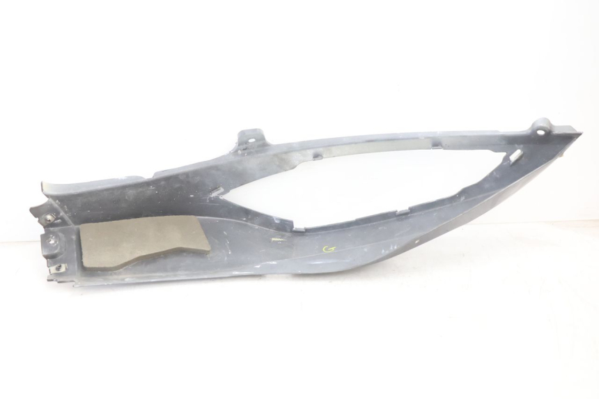 photo de CARENA CAN-AM SPYDER RS 1000 (2008 - 2012) - Dettagli dei punti di fissaggio