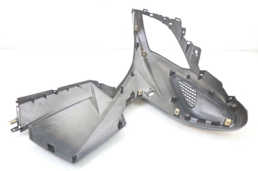 photo de CARENA KYMCO SUPER 8 125 (2008 - 2015) - Dettagli dei punti di fissaggio