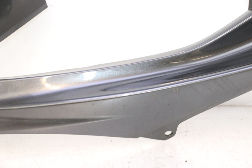 photo de FIANCATA ANTERIORE SINISTRA SUPERIORE YAMAHA YZF R6 600 (2008 - 2009) - Zoom sullo stato d'uso