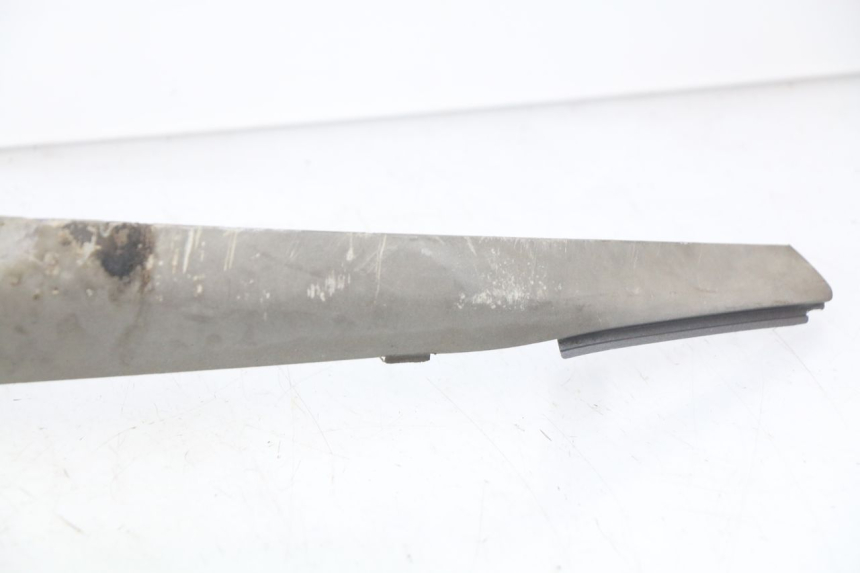 photo de PARAFANGO LATERALE ANTERIORE SINISTRO YAMAHA XMAX X-MAX 125 (2006 - 2009) - Zoom sui componenti