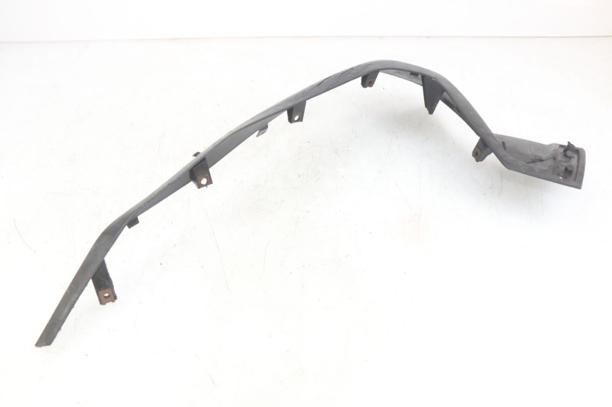 photo de PARAFANGO LATERALE ANTERIORE SINISTRO YAMAHA X-MAX XMAX 250 (2006 - 2009) - Primo piano tecnico