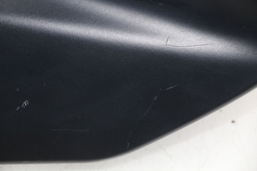 photo de Pannello laterale anteriore sinistro YAMAHA XP T-MAX TMAX 500 (2008 - 2012) - Zoom sui componenti