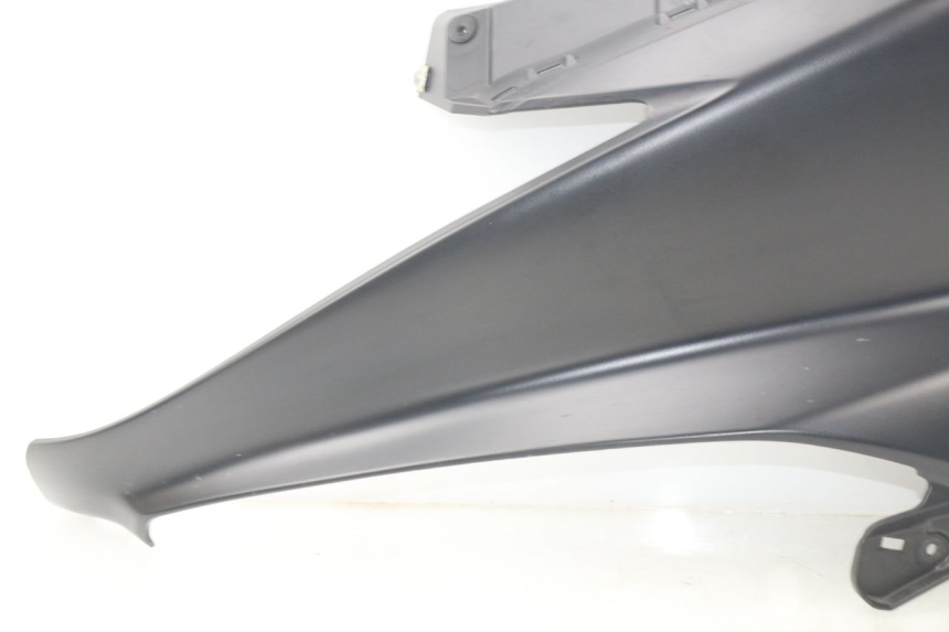 photo de Pannello laterale anteriore sinistro YAMAHA XP T-MAX TMAX 500 (2008 - 2012) - Focus sulla struttura