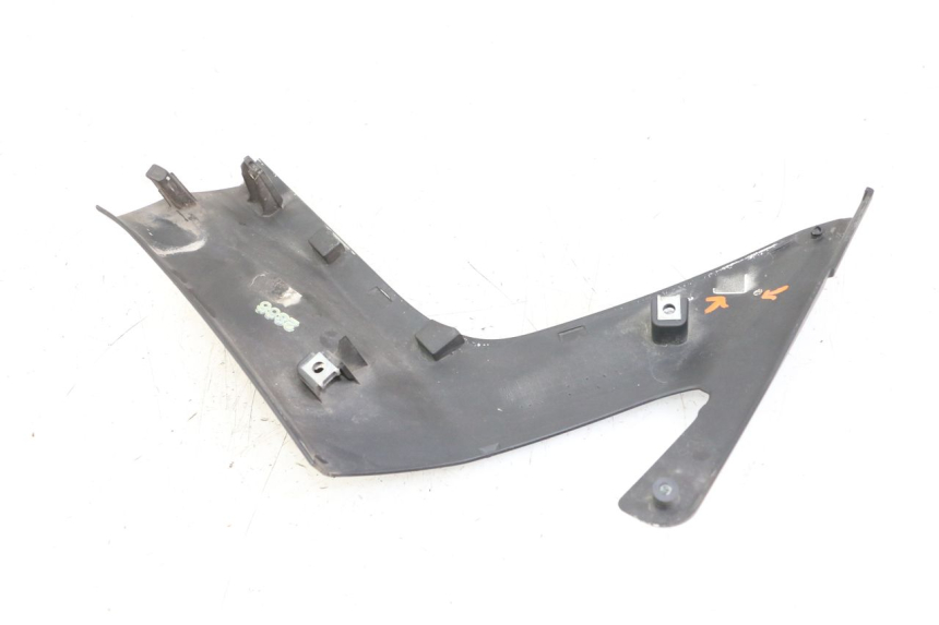 photo de CARENA YAMAHA X-MAX XMAX ABS 250 (2010 - 2014) - Zoom sullo stato d'uso