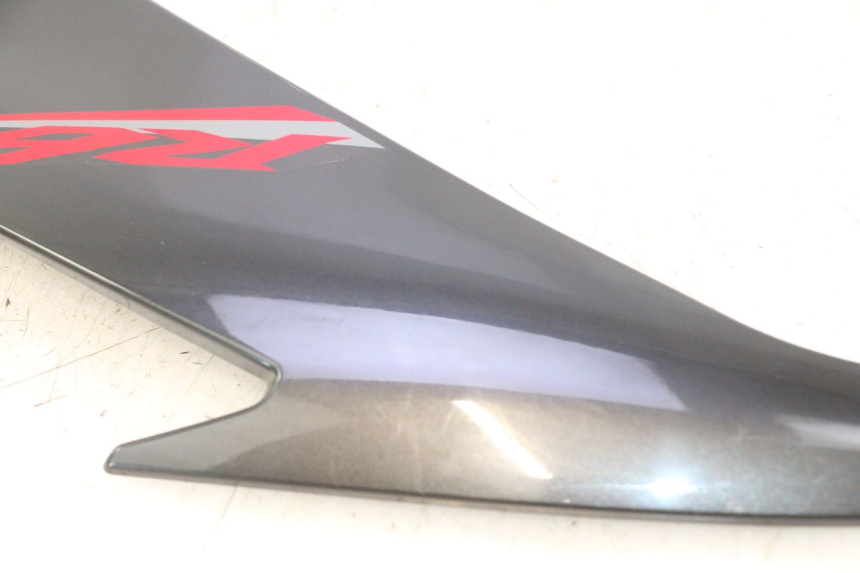 photo de CARENA YAMAHA YZF R6 600 (2008 - 2009) - Stato della superficie e materiale