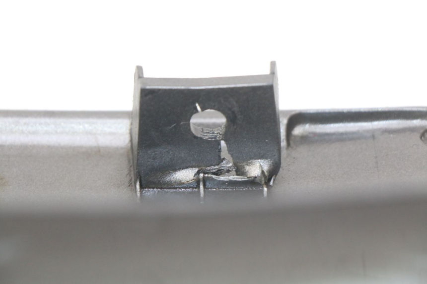 photo de PARAFANGO LATERALE ANTERIORE SINISTRO KAWASAKI ZZR 600 (1995 - 2004) - Dettaglio del componente