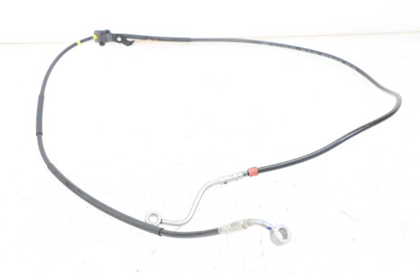 photo de TUBO FRENO ANTERIORE ROYAL ENFIELD SCRAM 411 (2022 - 2024) - Dettagli dei punti di fissaggio