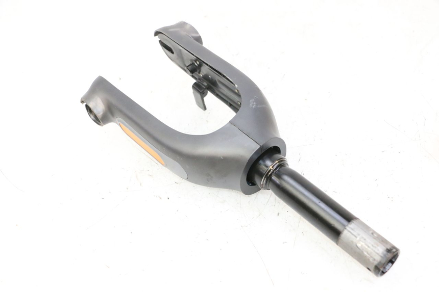 photo de FORCELLA SEGWAY NINEBOT F65I 1 - Dettagli dei punti di fissaggio