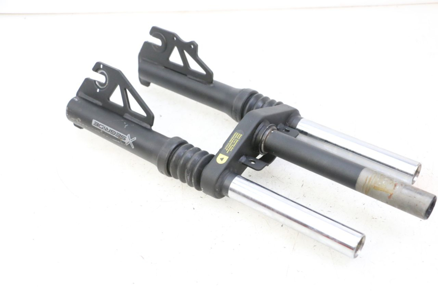 photo de FORCELLA SEGWAY NINEBOT ZT3 PRO 1 - Primo piano tecnico