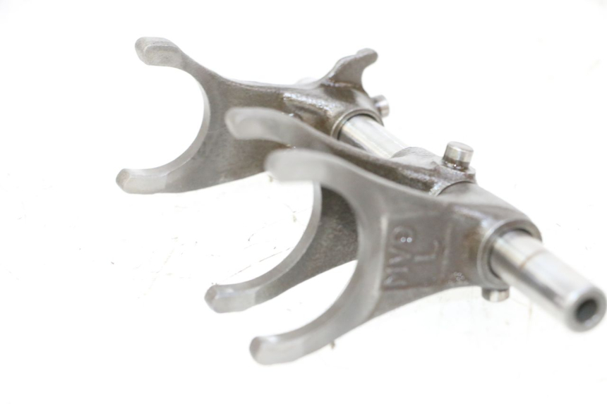 photo de FORCELLA CAMBIO HONDA CBR RR FIREBLADE 900 (1992 - 1994) - Altra angolazione