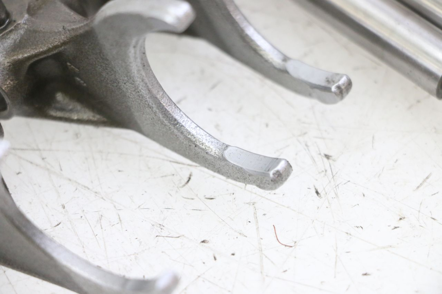 photo de FORCELLA CAMBIO KAWASAKI KX F KXF 450 (2009 - 2011) - Altra angolazione