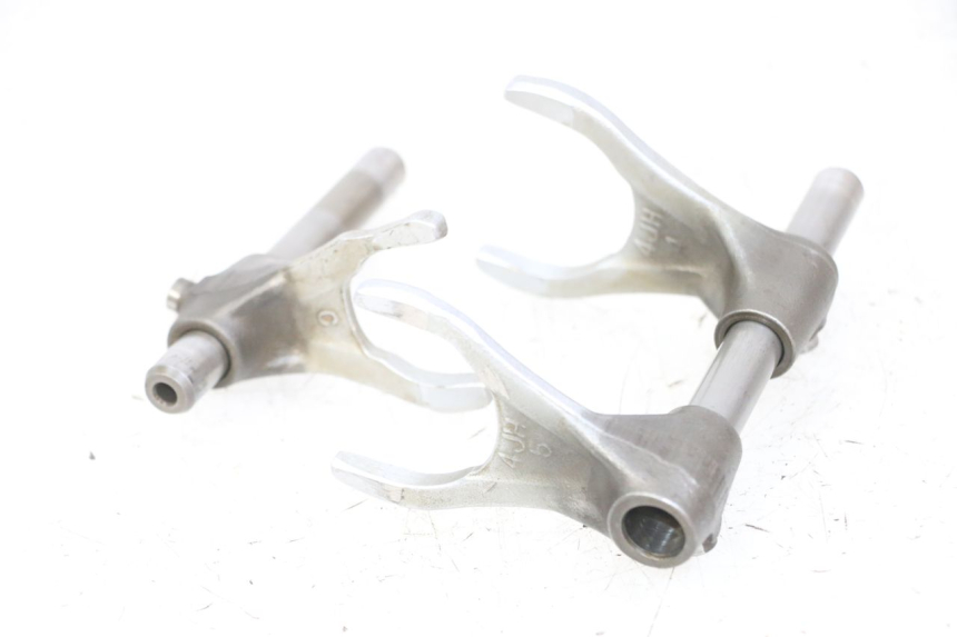 photo de FORCELLA CAMBIO YAMAHA FZS FAZER 600 (2001 - 2003) - Primo piano tecnico