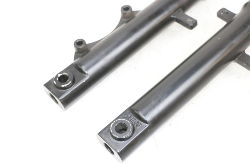 photo de STELO FORCELLA KYMCO AGILITY 16+ 4T 50 (2018 - 2023) - Vista d'insieme del prodotto