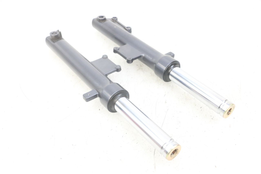 photo de FORCELLA GUIDATA KYMCO AGILITY 4T 50 (2018 - 2022) - Stato della superficie e materiale